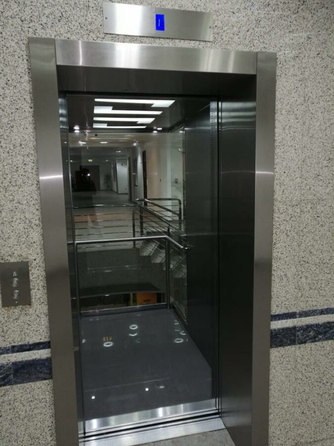 metron-elevators-lifts-cabin-inox-culture-center-abu-dhabi