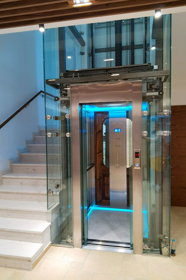 Hydraulic Lift at a Residential Building, Bitola, North Macedonia