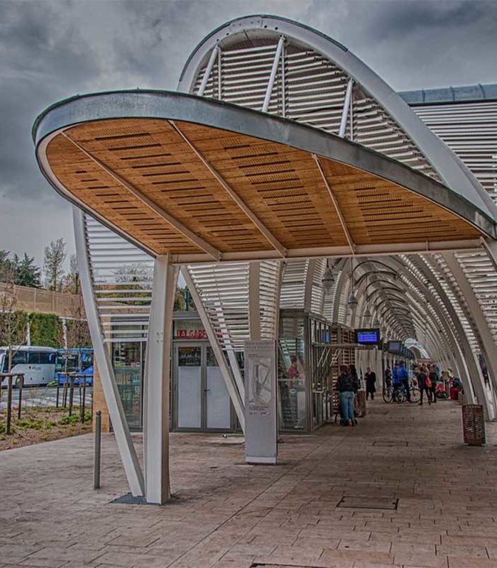 BusStationFrancePublicMRL10