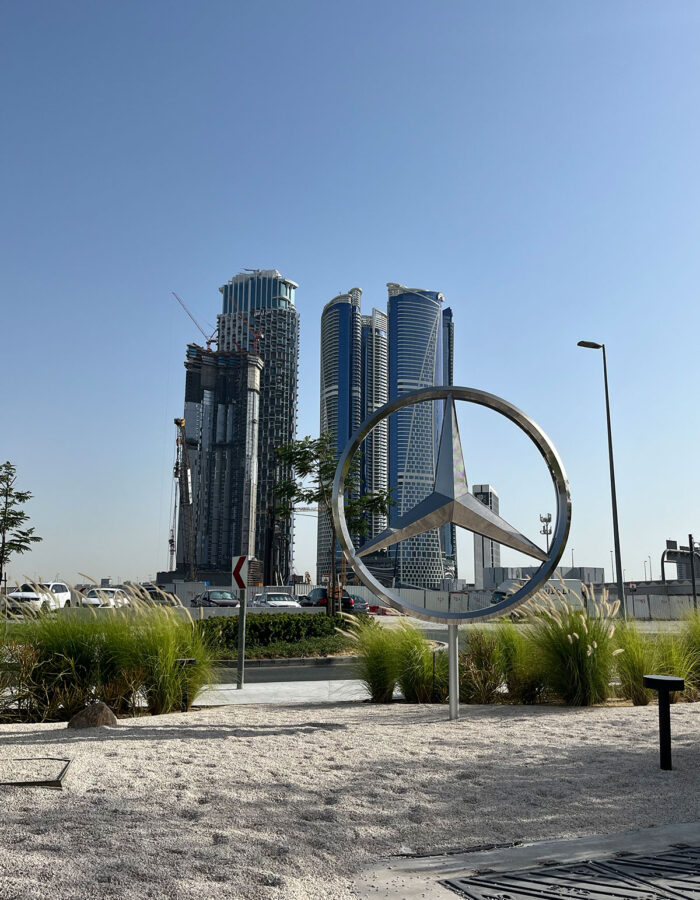 Μηχανικός Ανελκυστήρας MRL-G στο Showroom της Mercedes, Dubai, H.A.E.