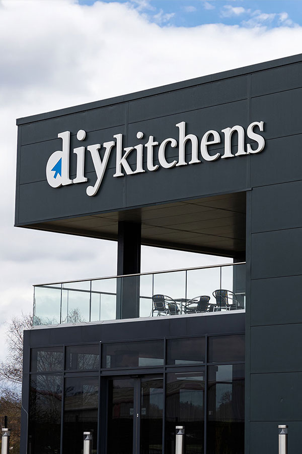 metron-elevators-lifts-doors-metallic-shaft-diy-showroom-kitchens-witney-uk